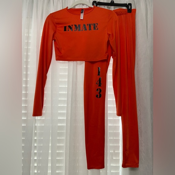 Adult Small Inmate Costume - Picture 6 of 6